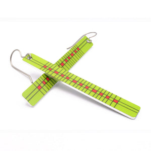 Color weave bar earrings in chartreuse and red by ColorUpLife.