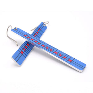Color weave bar earrings in steel blue and red by ColorUpLife.