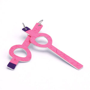 Long asymmetrical earrings in pink by ColorUpLife.
