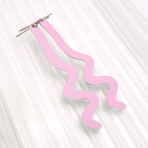 Dusk Pink Lindy Earrings by ColorUpLife